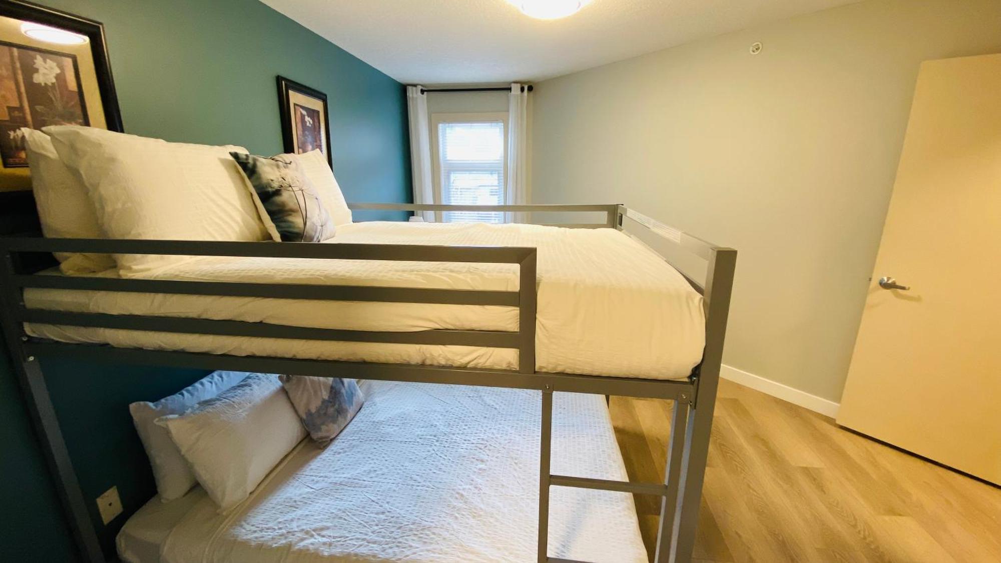 Lux 2Br 5Bd Suite Mountain View! Canmore Exterior foto